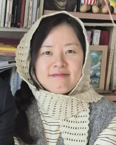 현민경 작가